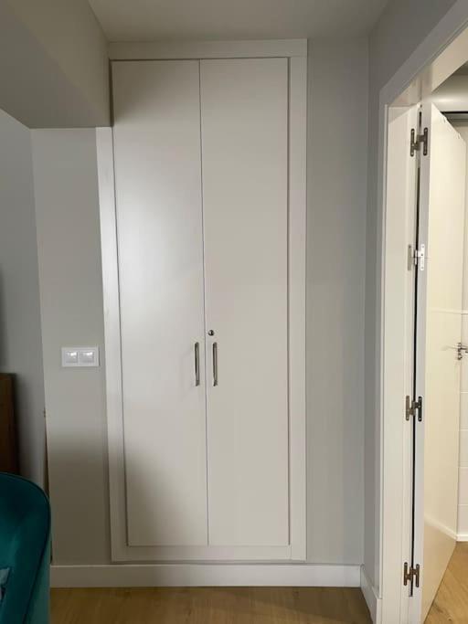 Apartamento Velarde-Maestranza Apartment Sevilla Bagian luar foto