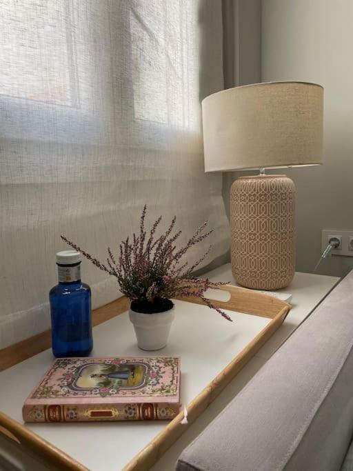 Apartamento Velarde-Maestranza Sevilla Bagian luar foto